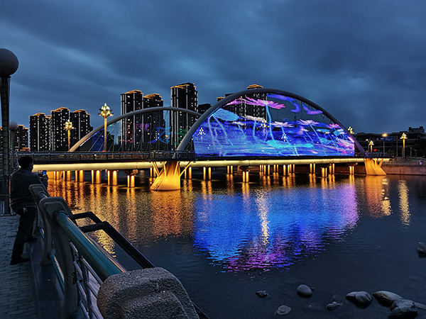 1742970194152440.jpg 博尔塔拉河道亮化.jpg