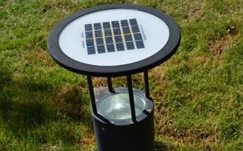 博尔塔拉别墅庭院氛围营造：草坪灯选型与布光技巧