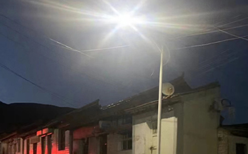 农村院子里最适合的博尔塔拉太阳能路灯亮度与安装要点 农村院子里最适合的博尔塔拉太阳能路灯亮度与安装要点